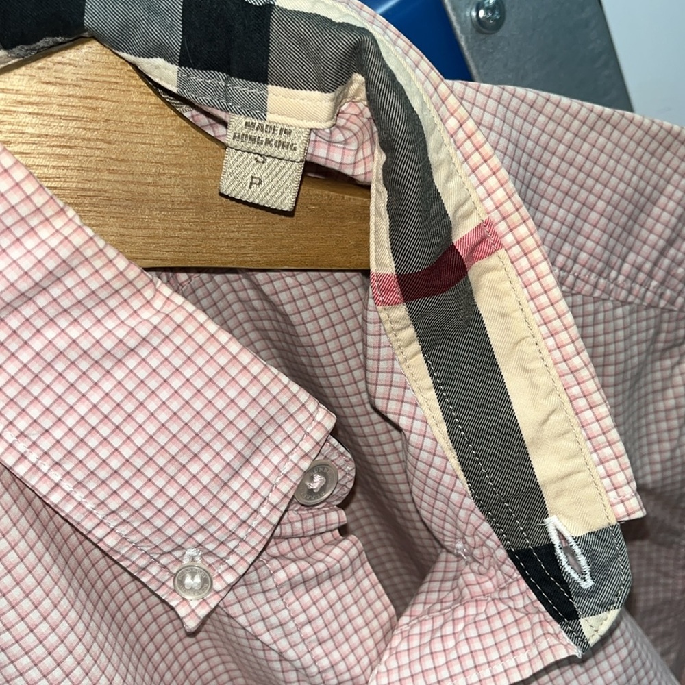 Authentic Burberry Men’s Pink Shirt Size S